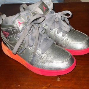 Jordan 1 Mid Sunrise Sneakers